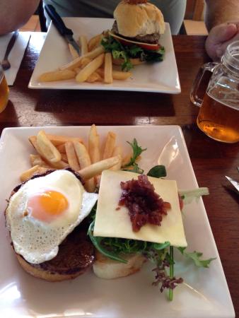 Glenrowan Hotel - Darwin Tourism 0