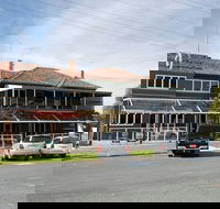 Gunbower Hotel Restaurant - Darwin Tourism