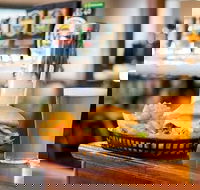 Finnians Irish Tavern