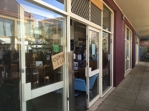 Two Goats Cafe And Baa - Darwin Tourism 0