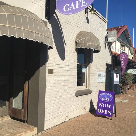 Asser House Cafe - Darwin Tourism 0