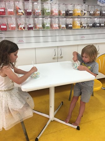 Sinners And Saints Ice-Creamery - Darwin Tourism 0