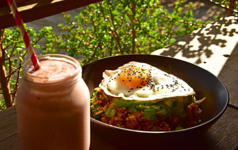 Blue Earth Cafe - Darwin Tourism 0