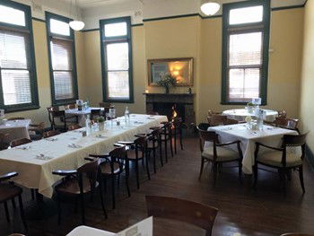 Ariah Park Hotel Dining & Bar - Darwin Tourism 9