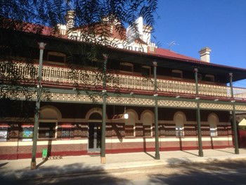 Ariah Park Hotel Dining & Bar - Darwin Tourism 10