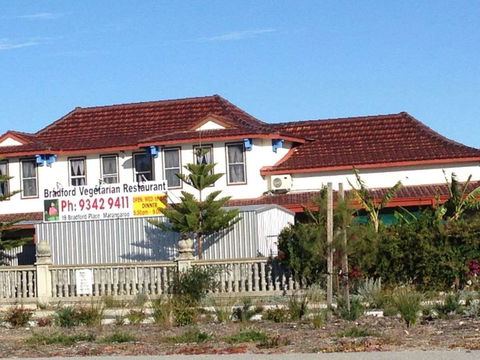 Bradford Vegetarian Restaurant - Darwin Tourism 0