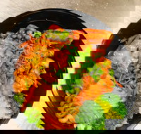 White Oaks Saloon Bar  Dining - Darwin Tourism