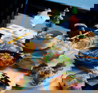 Three Monkeys - Darwin Tourism