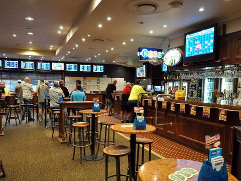 Central Park Tavern - Darwin Tourism 0