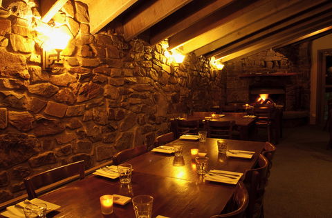 Stonesthrow Restaurant At Hotel High Plains - Darwin Tourism 0