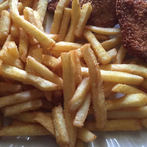 Fish Food With A Difference - Darwin Tourism 0