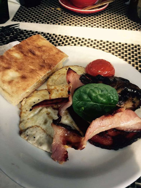 Hungry Wolf's Pizza And Pasta Restaurant - Darwin Tourism 0