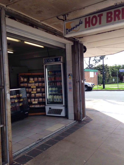 Doonside Hot Bread - Darwin Tourism 0