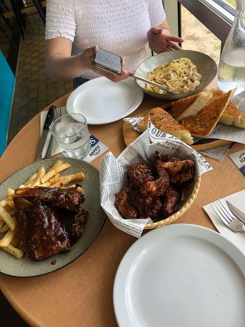 Mika Live BBQ & Bar - Darwin Tourism 0