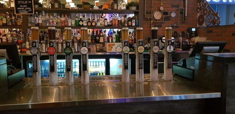 BAR36 - Darwin Tourism 0