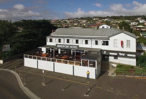 Bridport Hotel Restaurant - Darwin Tourism 0