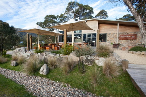 Alpine Larder Cafe - Darwin Tourism 0