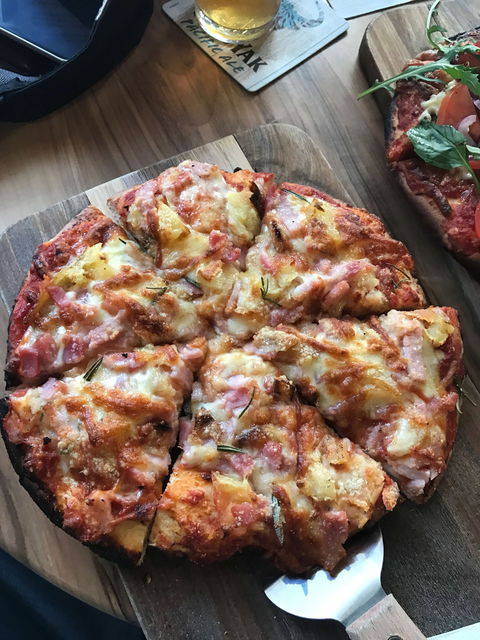 Finbar's Lounge Bar - Darwin Tourism 0