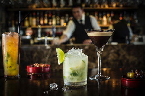 Ostani Lounge, Bar & Restaurant - Darwin Tourism 2