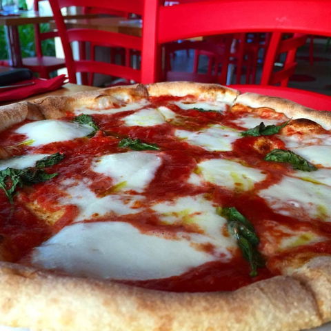 Rosso Pomodoro - Balmain - Darwin Tourism 0