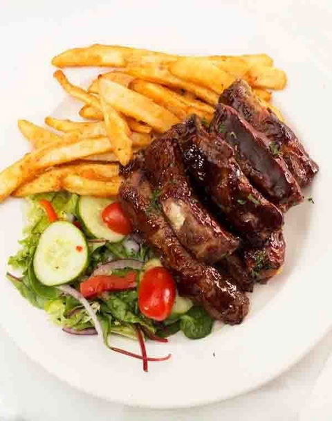 Sarvi Pizzeria & Restaurant - Darwin Tourism 0