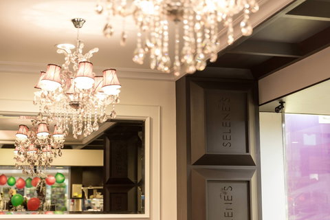 Selene's Chocolate Bar - Box Hill - Darwin Tourism 0