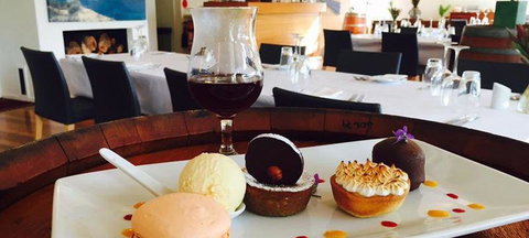 Flutes Restaurant - Darwin Tourism 2
