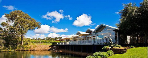 Flutes Restaurant - Darwin Tourism 8