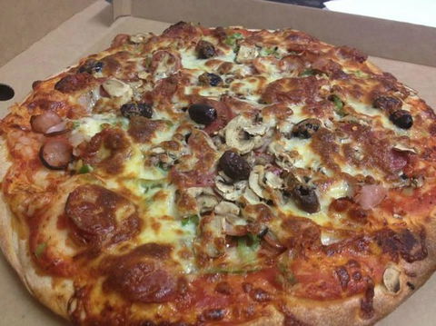 Eat-a-Pizza - Darwin Tourism 0