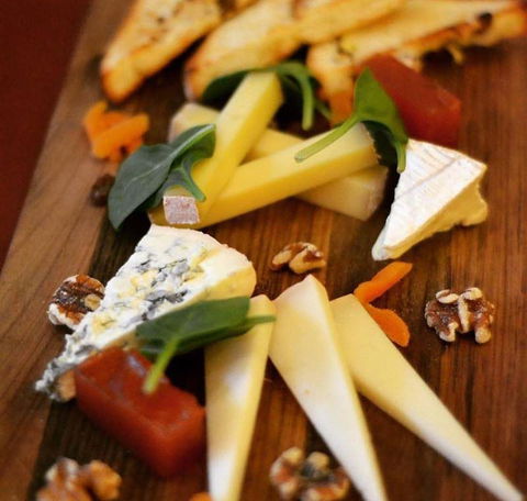 A La Bouffe Bar & Bistro - Darwin Tourism 5