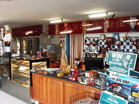 Point Turton General Store & Bakery - Darwin Tourism 0