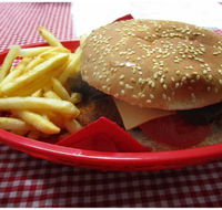 Mel's Diner  takeaway - Darwin Tourism