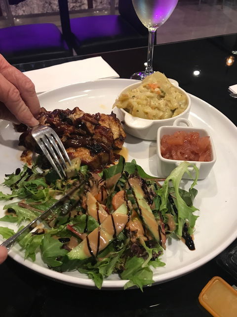 Sandy's Bar And Grill - Darwin Tourism 3