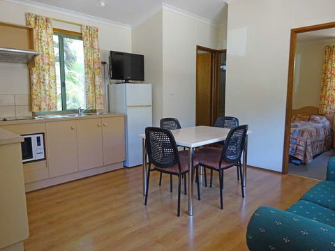 Adelaide Caravan Park - Darwin Tourism 6
