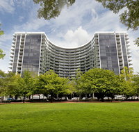 Astra Canberra Manhattan - Darwin Tourism