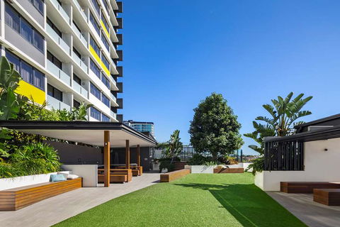 Alcyone Hotel Residences - Darwin Tourism 3