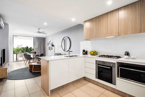 Alcyone Hotel Residences - Darwin Tourism 12