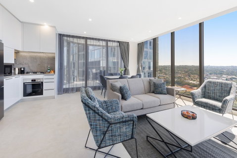 Meriton Suites George St - Darwin Tourism 3