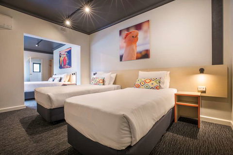 Nightcap At Chester Hill Hotel - Darwin Tourism 5