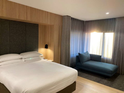 Hilton Adelaide - Darwin Tourism 6