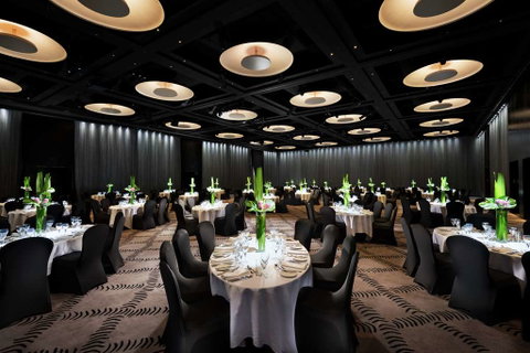 Hilton Adelaide - Darwin Tourism 8