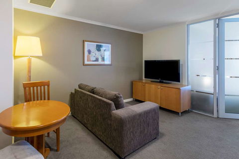 Nesuto Canberra Apartment Hotel - Darwin Tourism 13