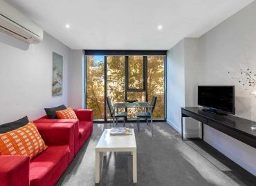 Aura On Flinders - Darwin Tourism 1