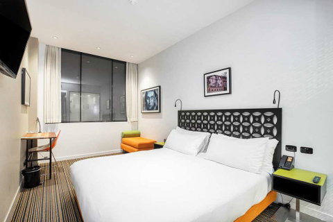 The Constance - Darwin Tourism 12