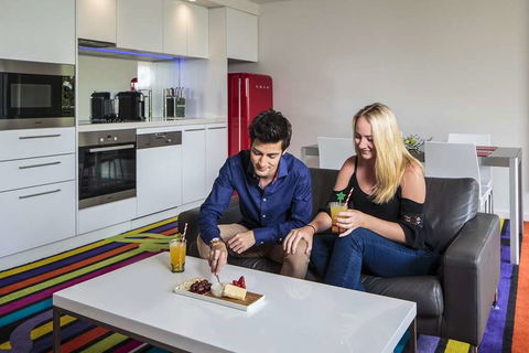 Adge Apartment Hotel - Darwin Tourism 12