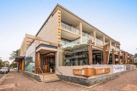 Narrabeen Sands Hotel By Nightcap Plus - Darwin Tourism 1