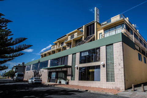 Alloggio Newcastle Beach Hotel - Darwin Tourism 0