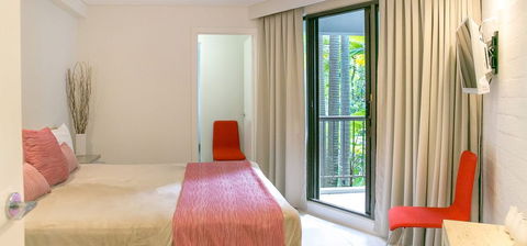 Ocean Breeze Resort - Darwin Tourism 1