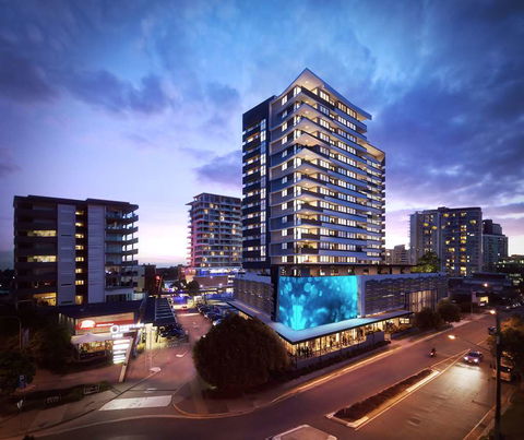 Alcyone Hotel Residences - Darwin Tourism 0
