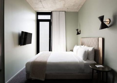 Alex Hotel, Perth - Darwin Tourism 2